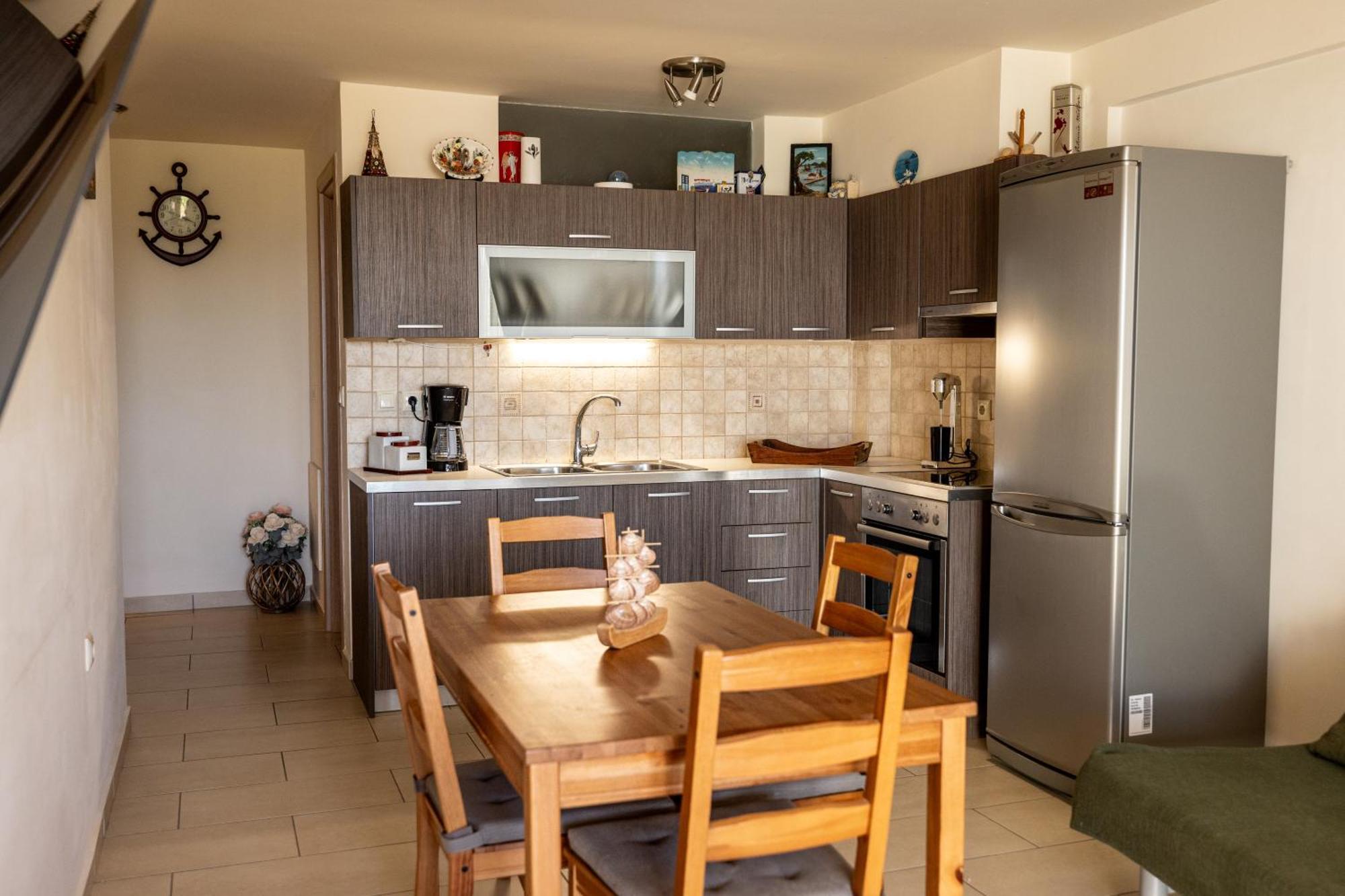 Filippos Apartments Амаринтос Экстерьер фото